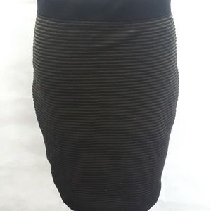 Banana Republic Skirt  (Medium)